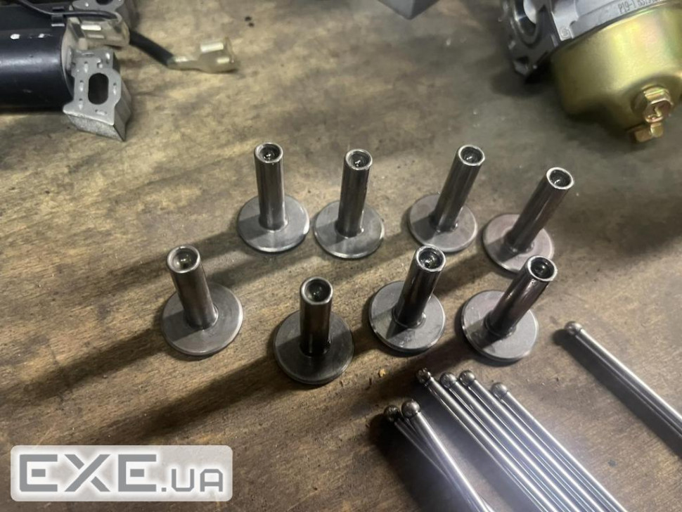 Толкатель штока генератора 2,5 кВт (168F) ціна за пару (YT31615) (YT31615)