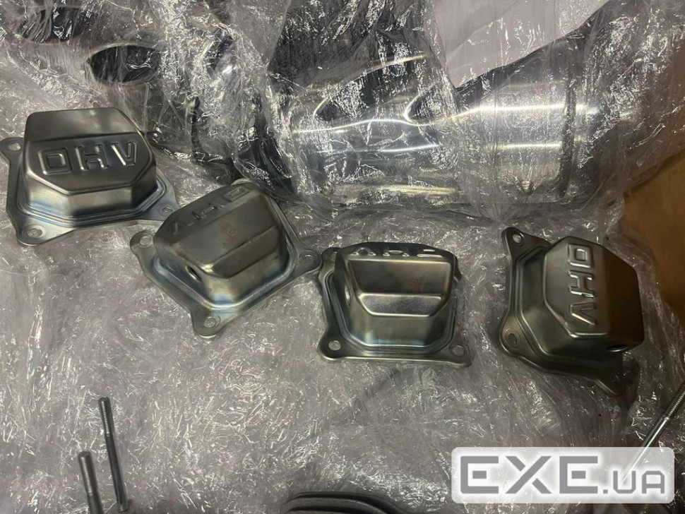 Клапанна кришка головки циліндра двигуна бензиновий генератор 2.5 кВт (168F) (YT31617) (168F) (YT31617)