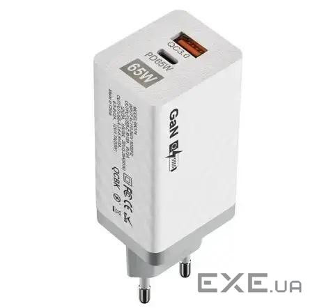 Перехідник живлення IEC(Schuko)-USB Type-C M/F,PD4.0 1x65W +QC3.0 1x20W адаптер,чорний (62.09.8397-1 (62.09.8397-1